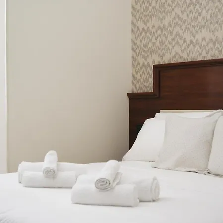 Monti 66 2* ローマ