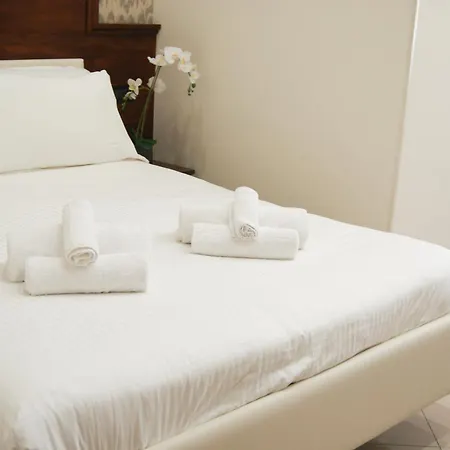 Monti 66 2* ローマ